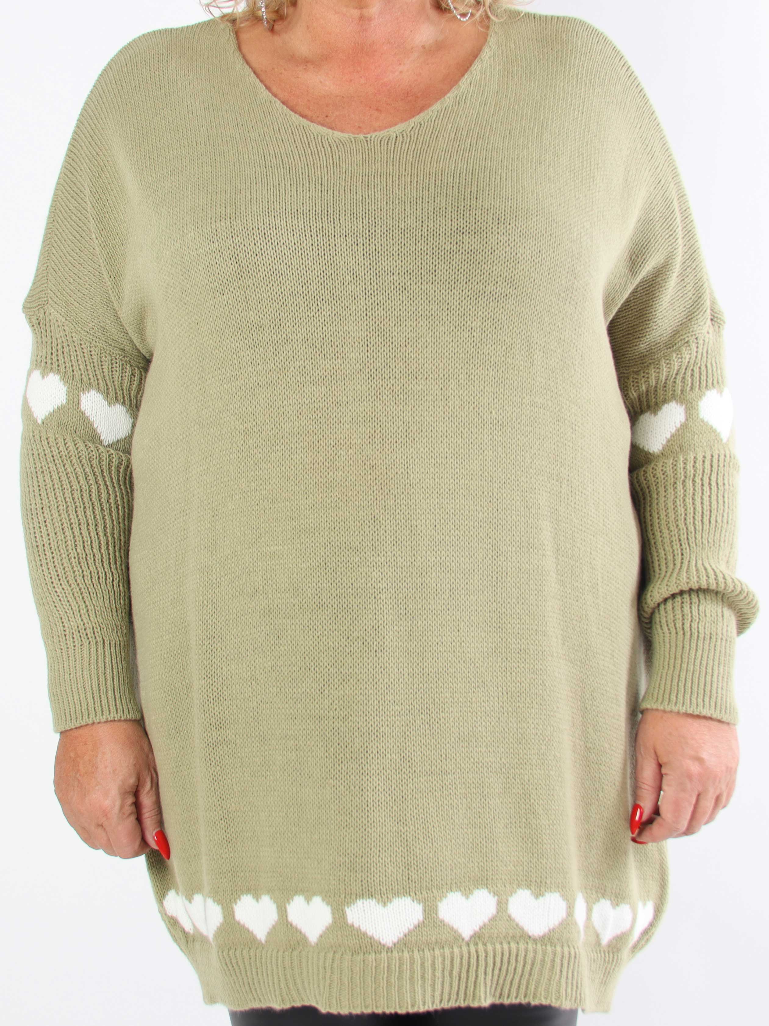 Katerina - Plus size-stickad tröja med söta hjärtdetaljer